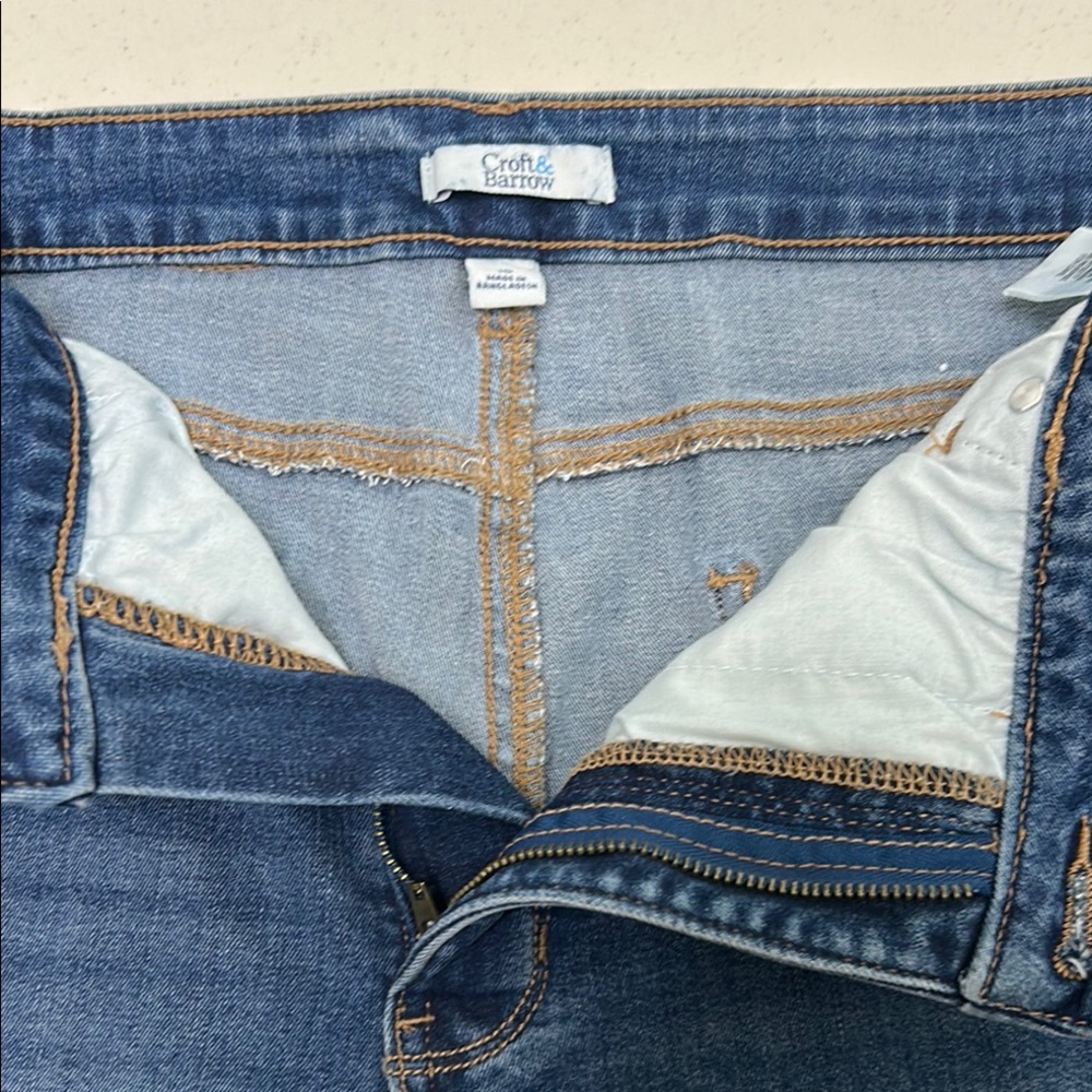 Croft & Barrow Blue Denim Capris Size 18 - Picture 2 of 6
